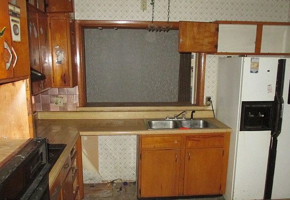 5th image of 7240 Norton Ave