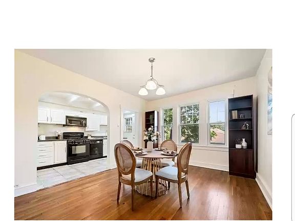 2nd image of 1620 Beechwood Blvd