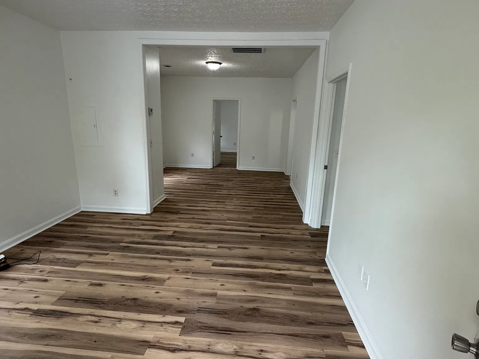 2 bed, 908 sqft, $950 — Photo 3
