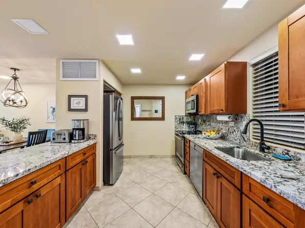 2661 Kekaa Dr #E102, Lahaina, HI 96761