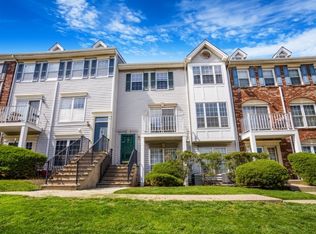 166 Sapphire Ln, Franklin Park, NJ 08823