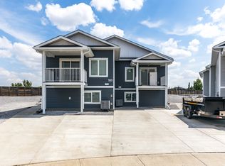 188 Somerset Way SE #2, Medicine Hat, AB T1B 0B6