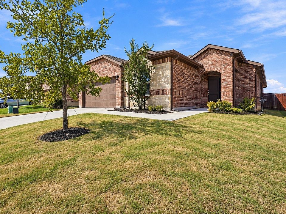 1st image of 2228 Dyre Dr