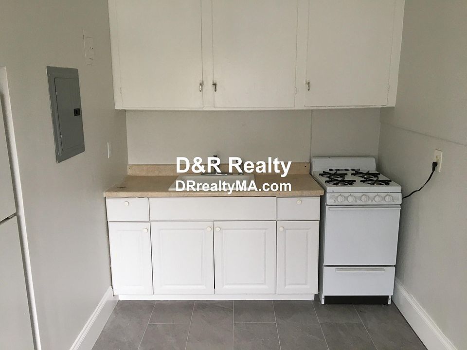 1st image of 230 Lafayette St #11