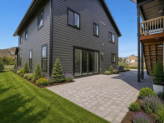 3rd image of 240 San Badger Dr