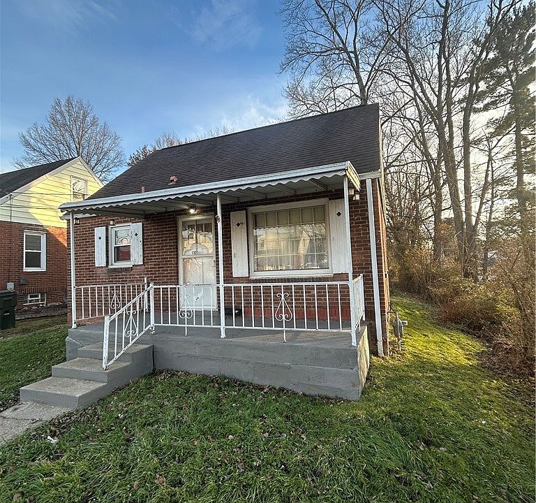 1st image of 1321 Marion Ave SE