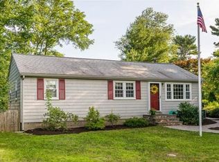 19 Oakdale Ter, Pembroke, MA 02359
