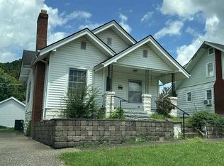 614 Elm St, Ravenna, KY 40472