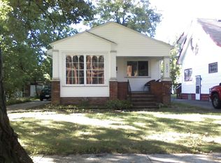 3872 Parkdale Rd, Cleveland Heights, OH 44121