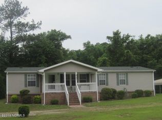 427 Nine Foot Rd, Newport, NC 28570