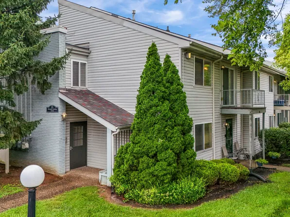 4410 Wisteria Landing Cir Unit 208, Louisville, KY 40218