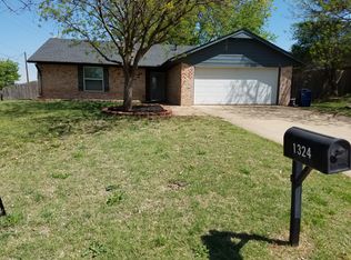 1324 E Will Rogers Dr, Stillwater, OK 74075
