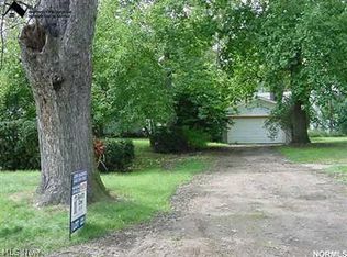 Seminole Trl, Mentor, OH 44060