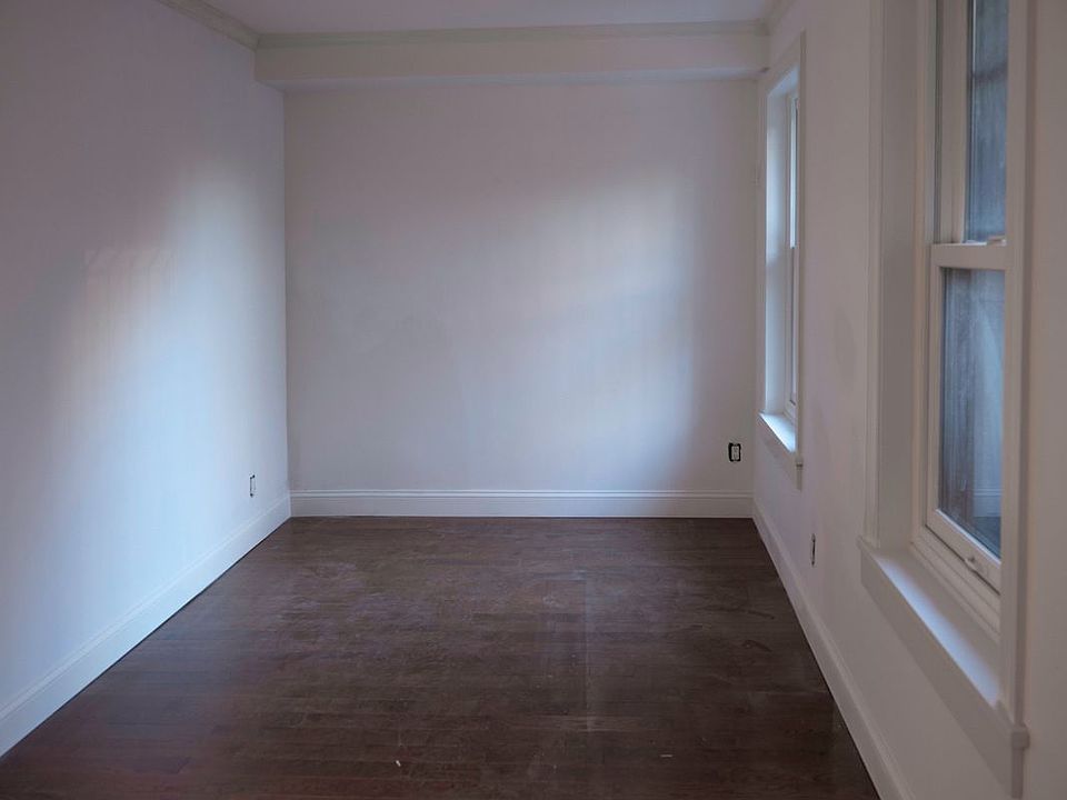 2nd image of 161 Underhill Ave Floor 1