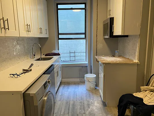 Rented by Premier One Realty LLC | media 2