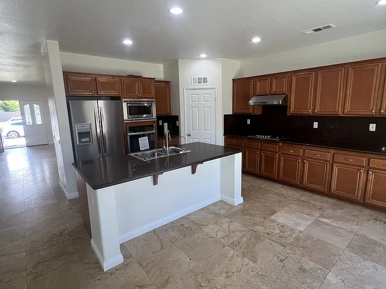 13862 Camp Rock St — Photo 5