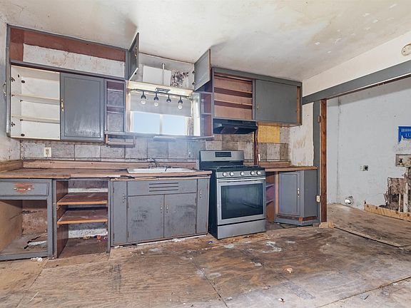 5th image of 1513 E Cromer Ave
