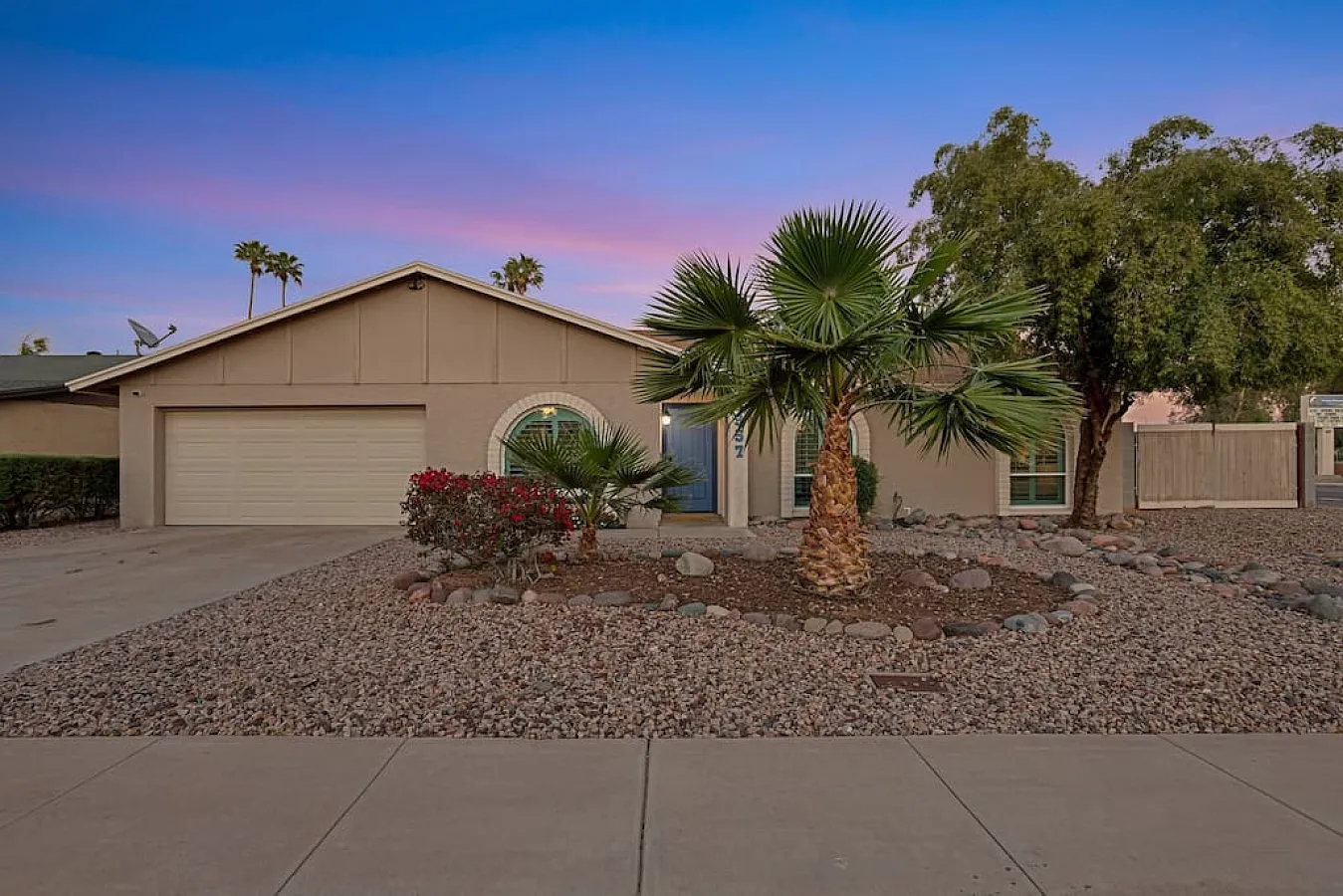 4 bed, 1896 sqft, $4,250 — Photo 1