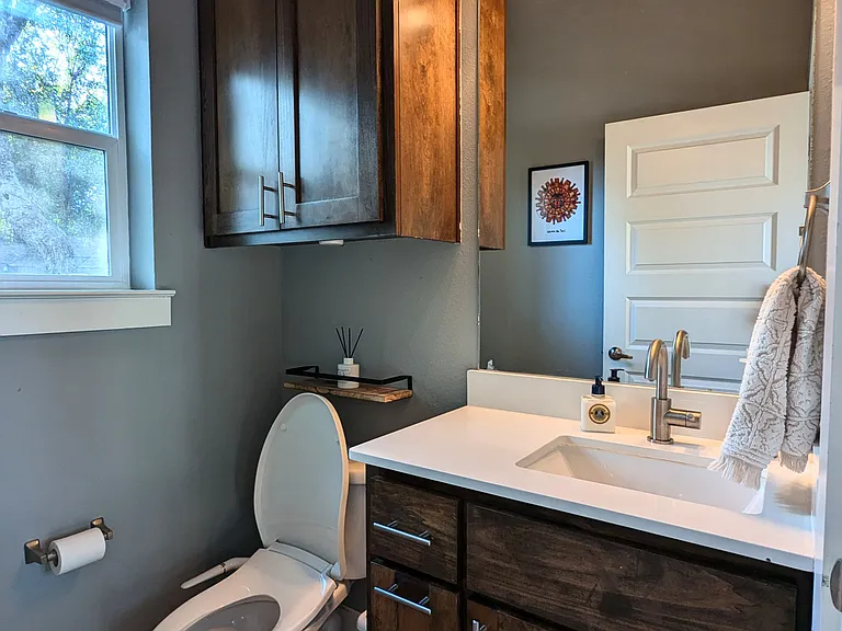7612 Providence Ave #B — Photo 5