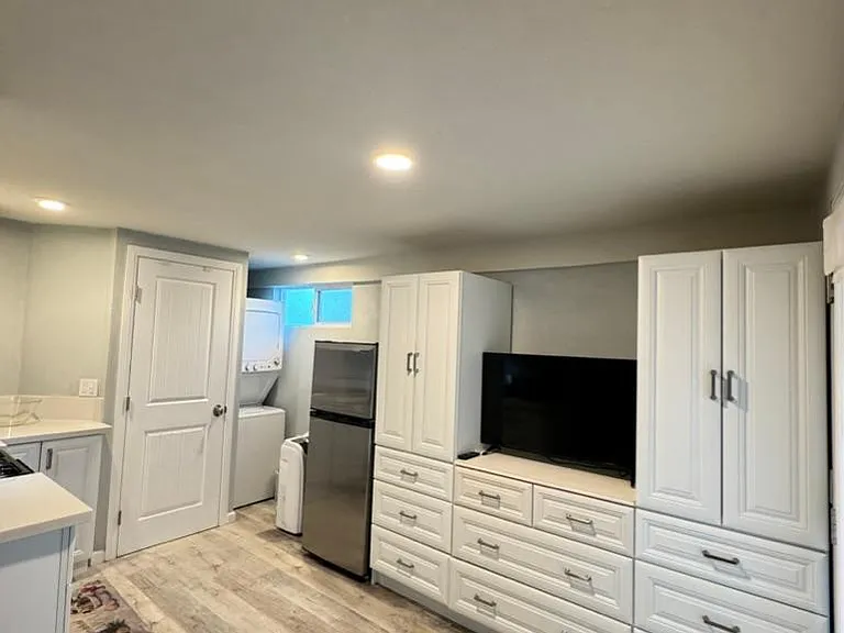 821 W Olive St #C — Photo 8
