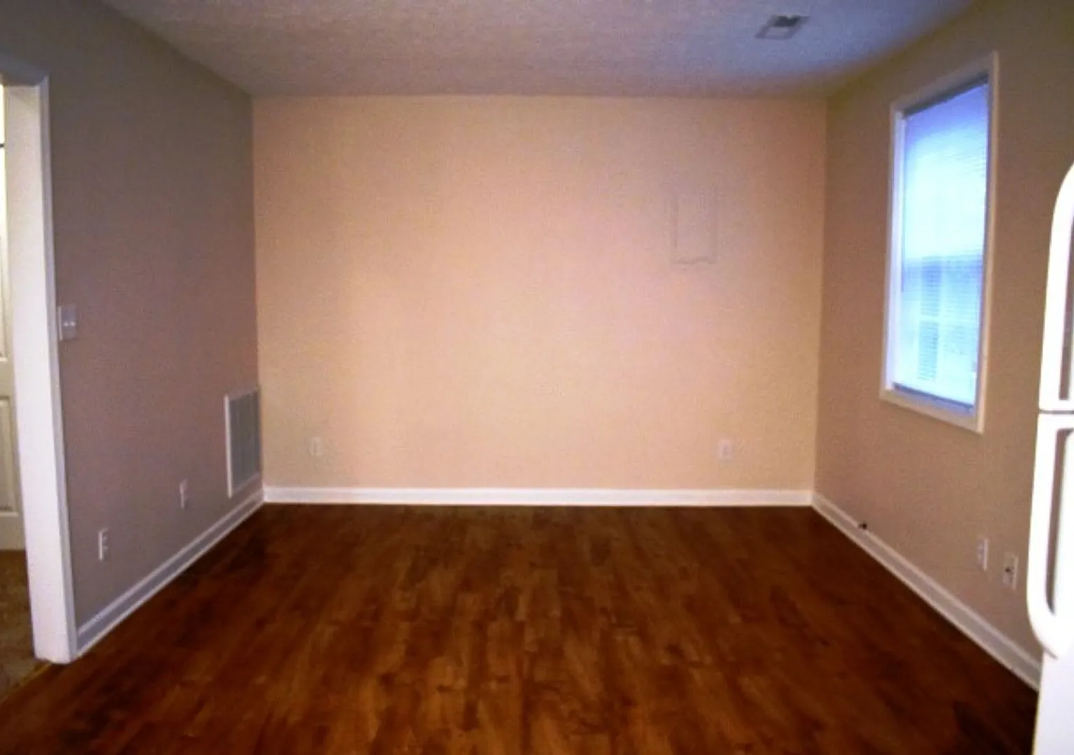 154 Lee Place — Photo 3