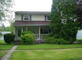 244 Sycamore St, Fostoria, OH 44830