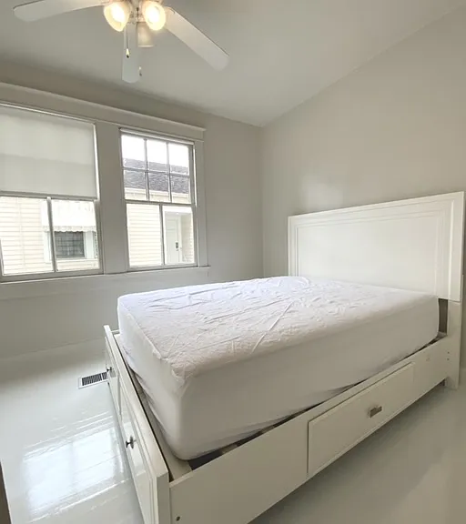 7623 Freret St — Photo 11