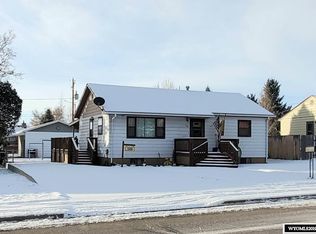 835 Amoretti St, Thermopolis, WY 82443