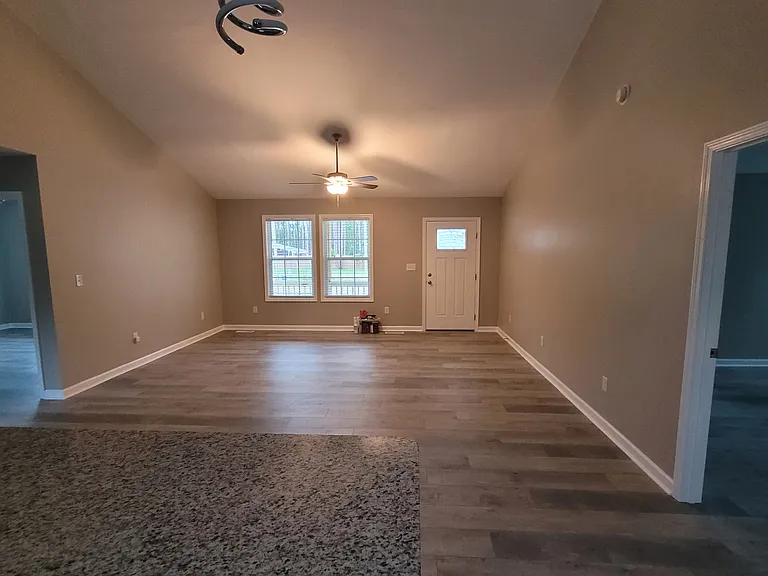 1211 Maple Rd — Photo 5
