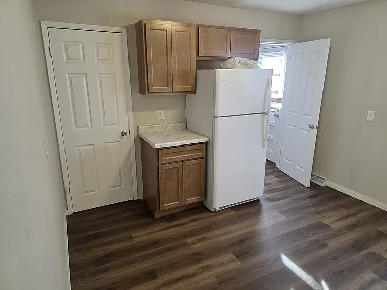 1225 Redman Blvd — Photo 6