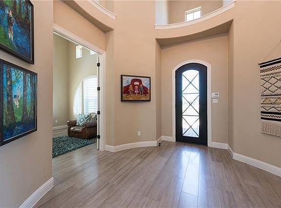 4th image of 205 Majestic Arroyo Way
