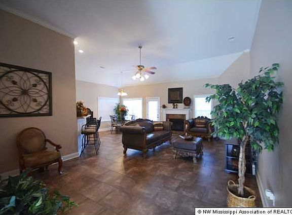 3rd image of 1362 Arbor Lake Dr N