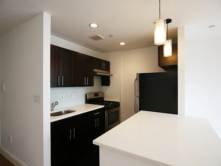 832 De Kalb Ave #4D — Photo 9
