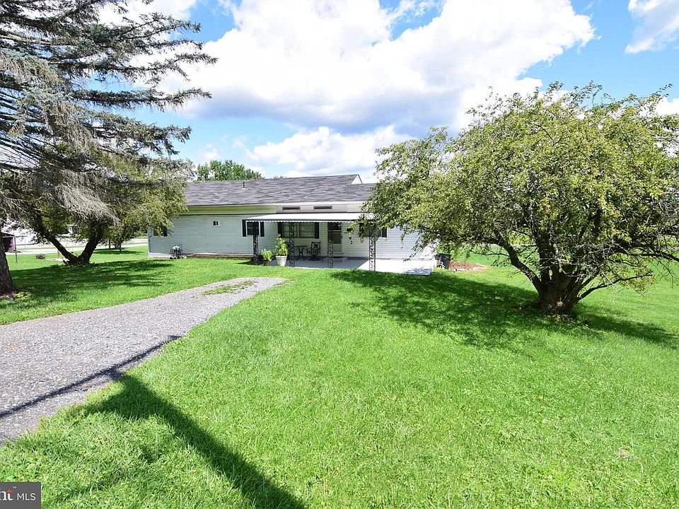 1st image of 728 Laura St