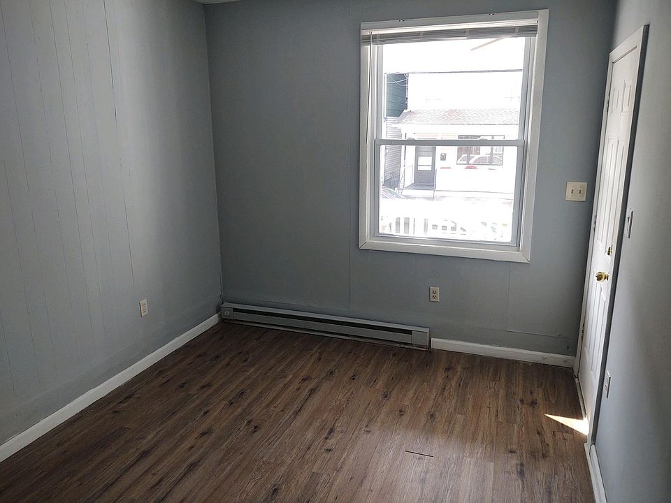 Building Photo 3