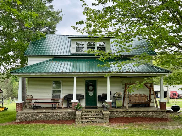 9435 E Garfield Rd, Hesperia, MI 49421
