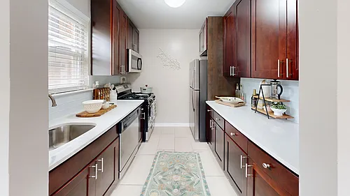 Metropark Station Apartments Photo 1