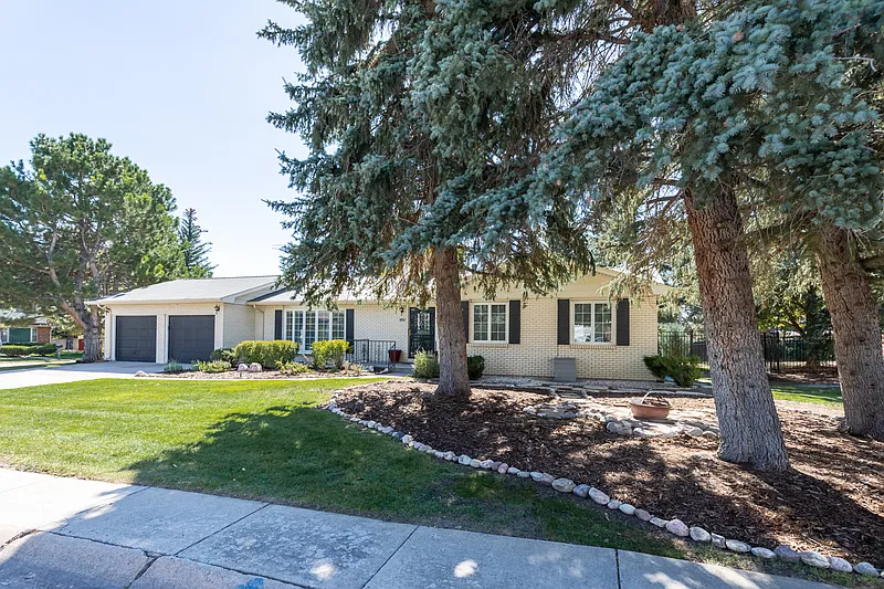 4 bed, 3.0 bath, 3408 sqft, $2,695 — Photo 3