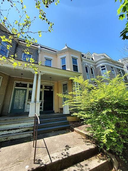 1st image of 1623 W Grace St #1