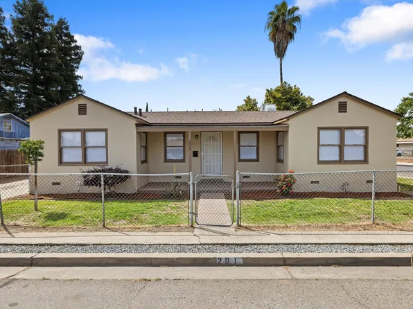 201 E Paradise Avenue, Visalia, CA 93277