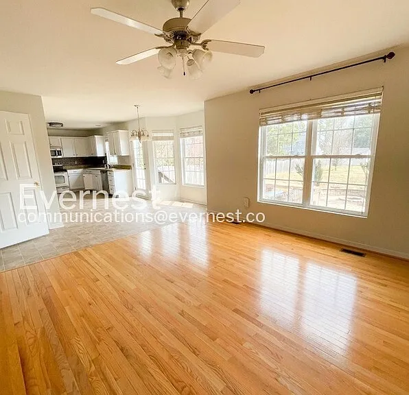 113 Brickert St — Photo 4
