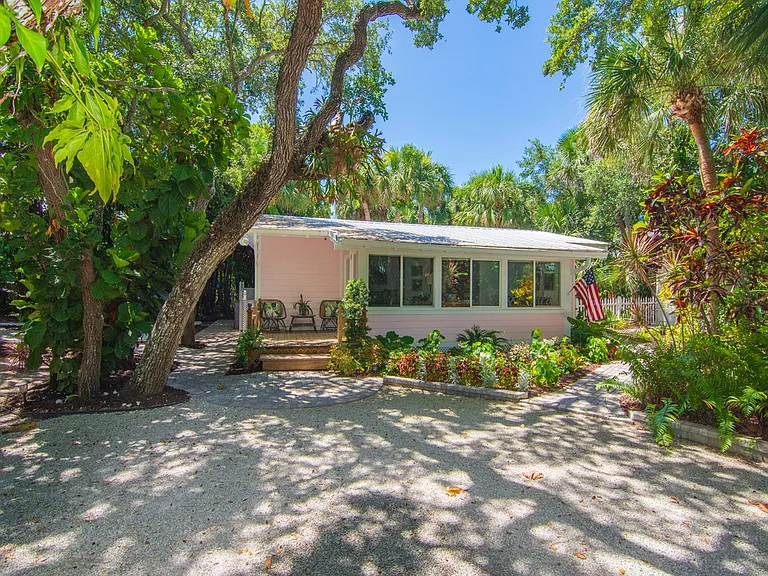 1930 W Shell Ln — Photo 24