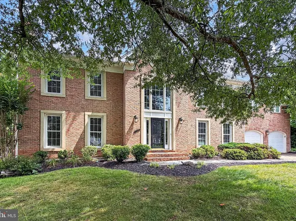 5524 Chestermill Dr, Fairfax, VA 22030
