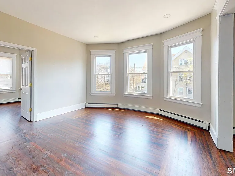 1616 Chapel St — Photo 30