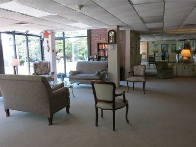 800 Willis Ave APT 102, Albertson, NY, 11507