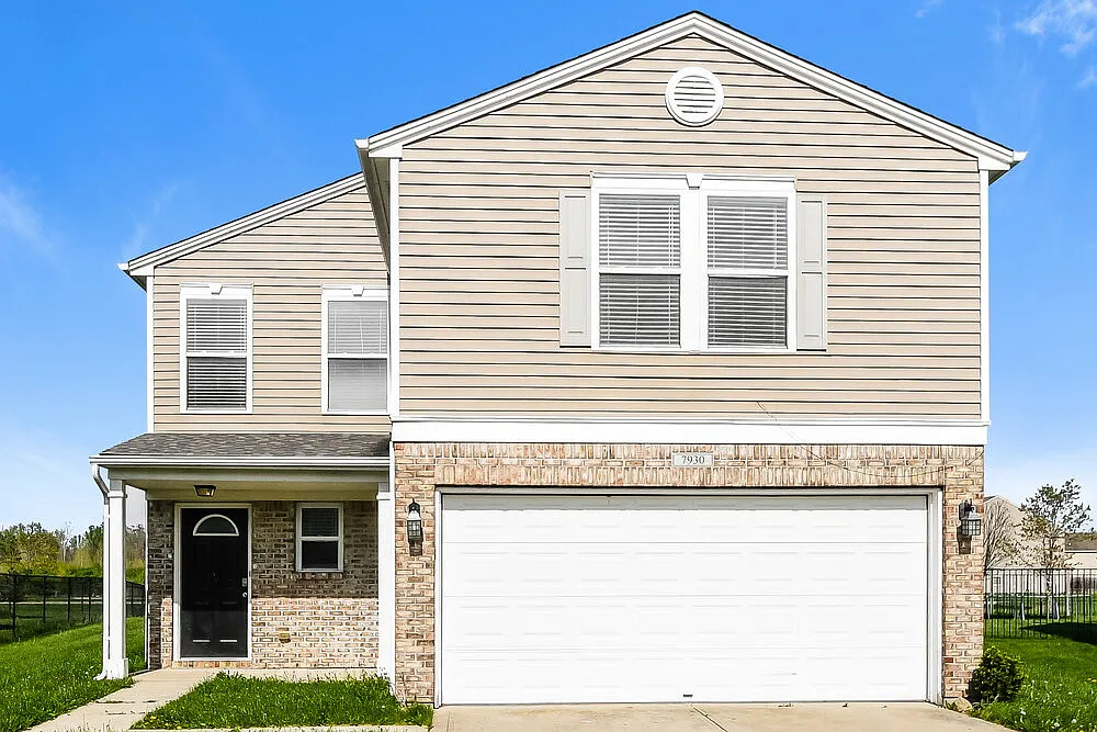 3 bed, 2.5 bath, 1494 sqft, $1,815 — Photo 1