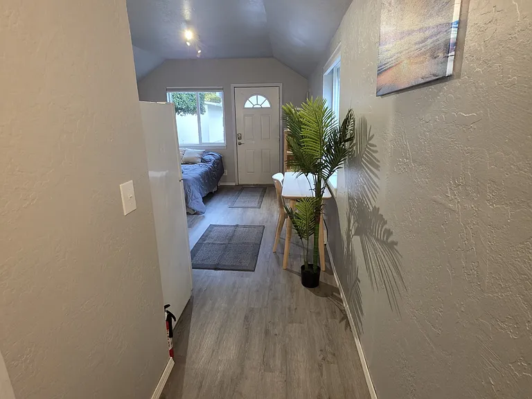 312 Howard St #B — Photo 16