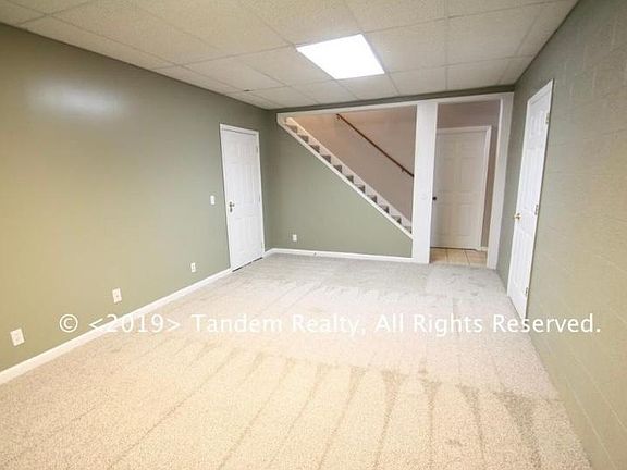 3rd image of 1109 Deerhurst Ct
