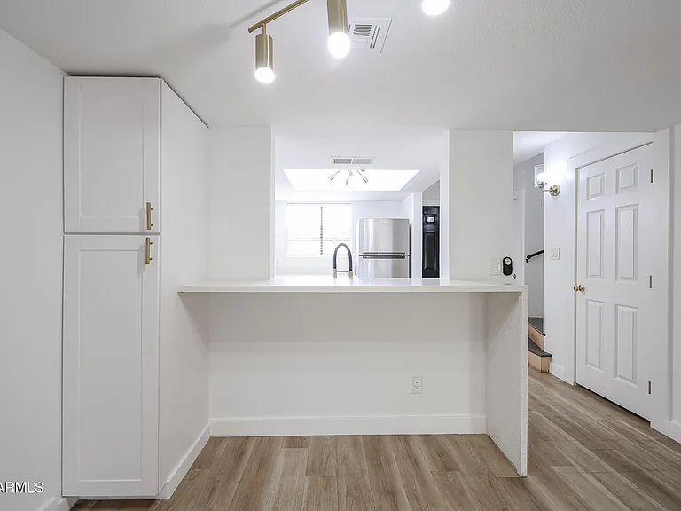 812 W 14th St — Photo 21
