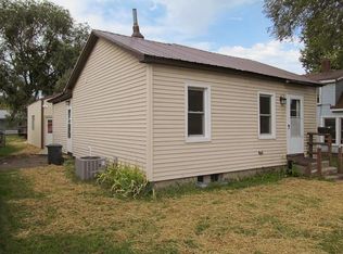 419 N Illinois St, Prairie Du Chien, WI 53821